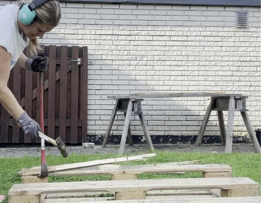 DIY Byg din egen udendørs reol 